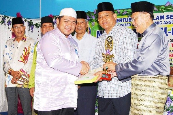 pertubuhan islam seluruh sabah